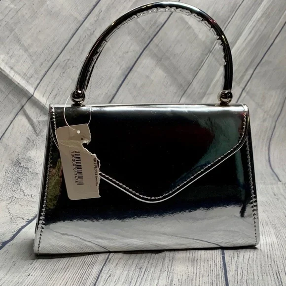 RARE NWT Free People/CHI CHI LONDON Metallic Tote - Picture 7 of 7